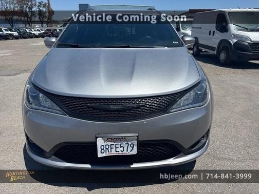 2020 Chrysler Pacifica Touring-L Plus