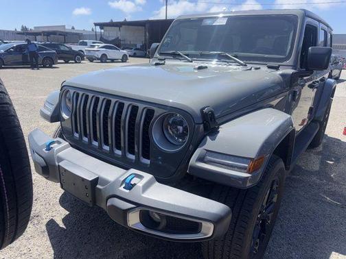 Sting Gray Clearcoat 2023 Jeep Wrangler 4xe Sahara