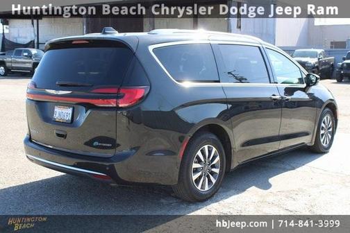 2021 Chrysler Pacifica Hybrid Touring L