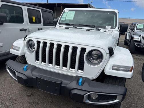 Bright White Clearcoat 2023 Jeep Wrangler 4xe Sahara