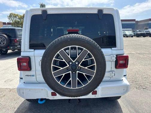 Bright White Clearcoat 2023 Jeep Wrangler 4xe Sahara