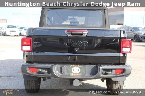 2021 Jeep Gladiator Sport