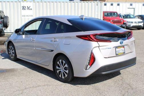 2022 Toyota Prius Prime LE