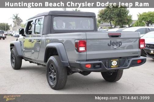 2021 Jeep Gladiator Sport