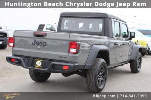 2021 Jeep Gladiator Sport