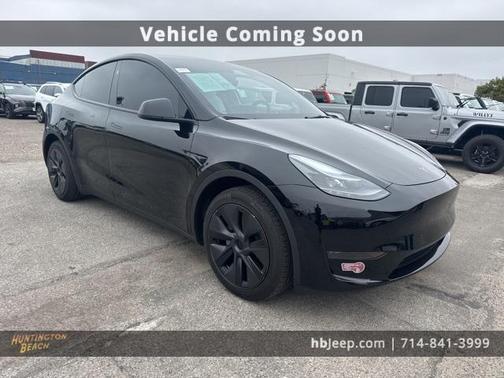 2025 Tesla Model Y Long Range