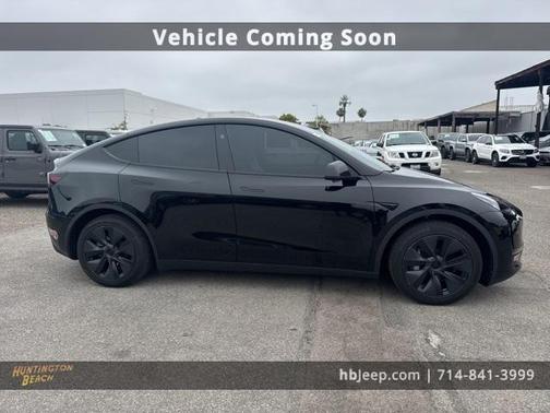 2025 Tesla Model Y Long Range