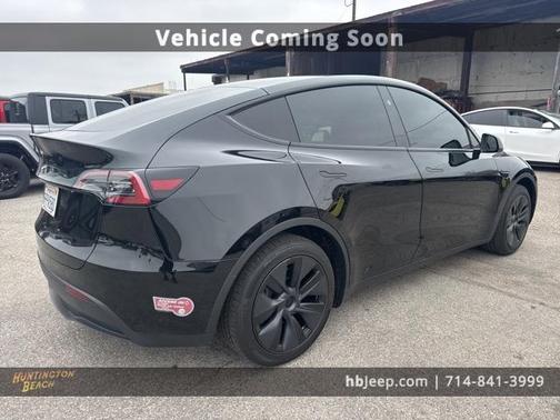2025 Tesla Model Y Long Range