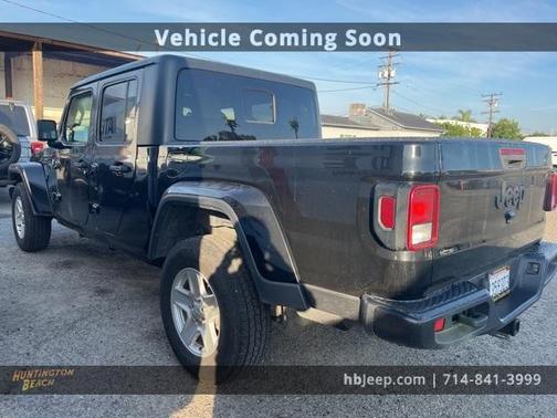 2021 Jeep Gladiator Sport