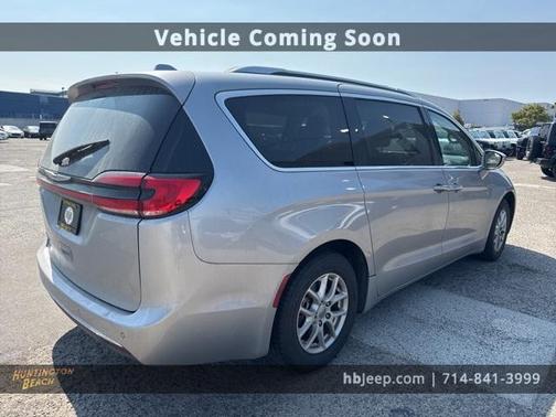 2021 Chrysler Pacifica Touring-L