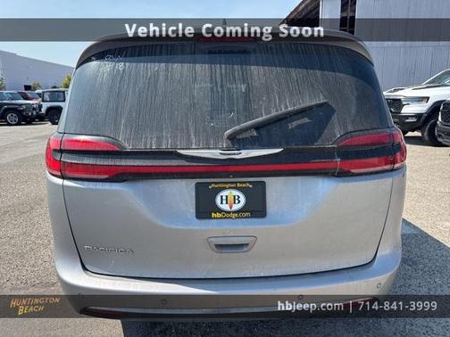 2021 Chrysler Pacifica Touring-L