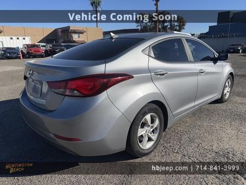 2015 Hyundai ELANTRA SE