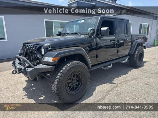 2022 Jeep Gladiator Sport