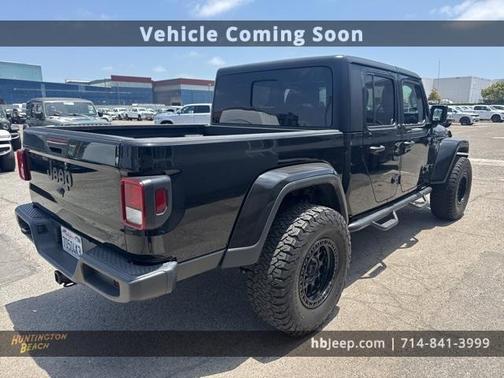 2022 Jeep Gladiator Sport