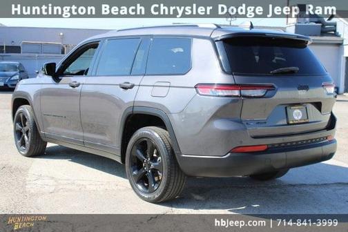 2022 Jeep Grand Cherokee L Laredo