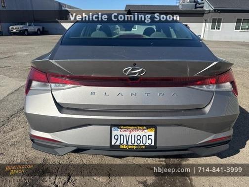 2023 Hyundai ELANTRA SEL