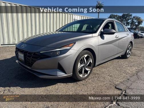 2023 Hyundai ELANTRA SEL