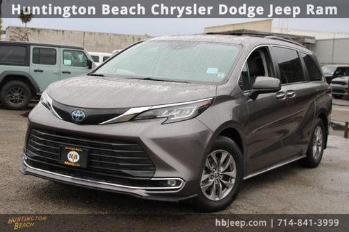 2022 Toyota Sienna XLE