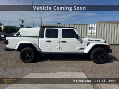 2022 Jeep Gladiator Sport