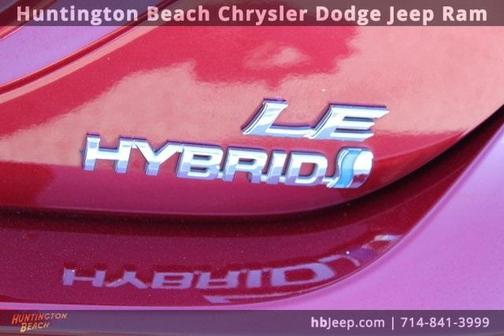 2019 Toyota Camry Hybrid LE