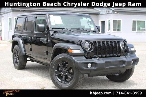 Black Clearcoat 2022 Jeep Wrangler Unlimited Sport Altitude
