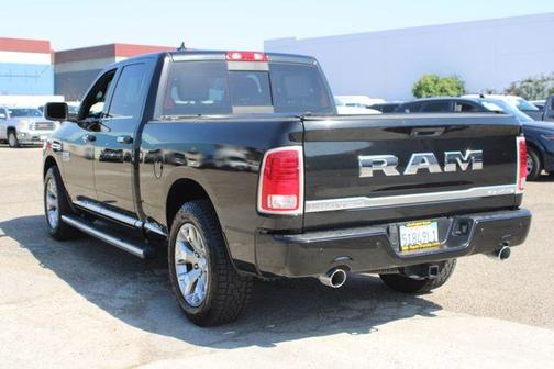 Brilliant Black Crystal Pearlcoat 2016 RAM 1500 Longhorn