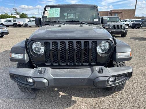Black Clearcoat 2022 Jeep Gladiator Sport