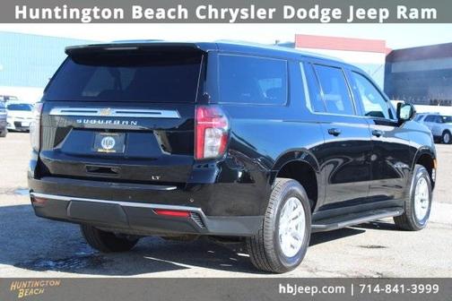 2023 Chevrolet Suburban LT