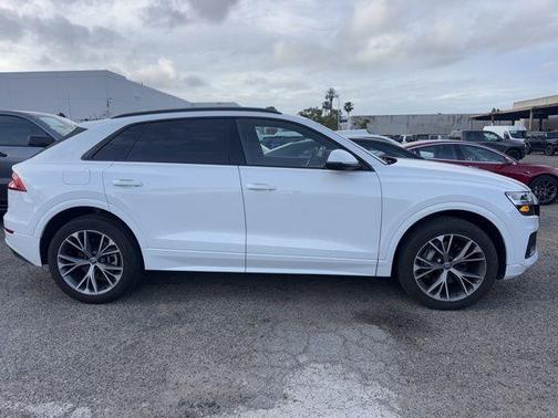 Glacier White Metallic 2020 Audi Q8 55 Premium