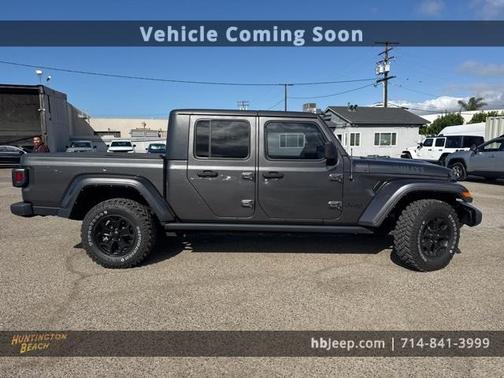 2021 Jeep Gladiator Sport