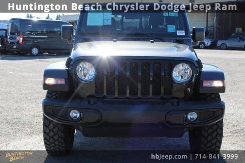 2021 Jeep Gladiator Sport