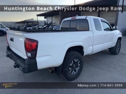 2020 Toyota Tacoma SR