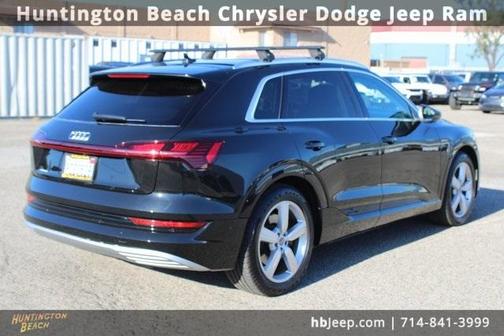 2019 Audi e-tron Premium Plus