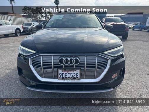 2019 Audi e-tron Premium Plus