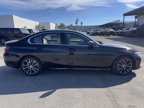 2021 BMW 330 i