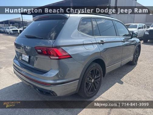 2022 Volkswagen Tiguan 2.0T SE R-Line Black