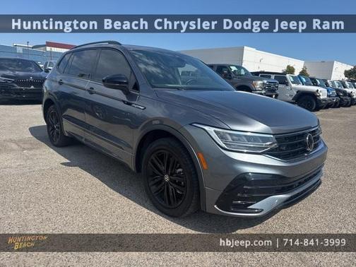2022 Volkswagen Tiguan 2.0T SE R-Line Black