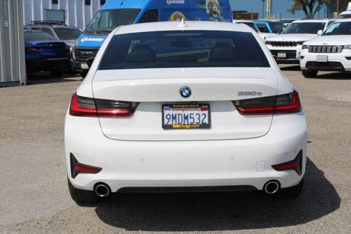 Alpine White 2022 BMW 330e 330e
