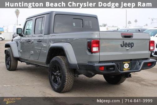 2021 Jeep Gladiator Sport