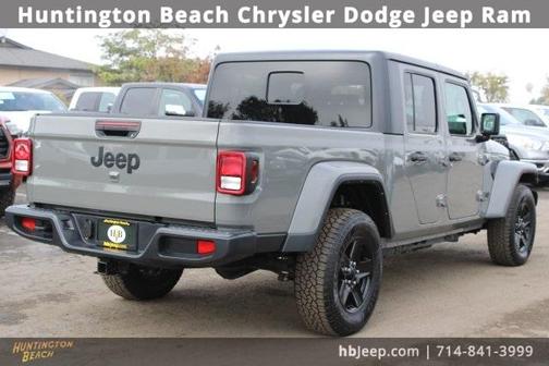 2021 Jeep Gladiator Sport