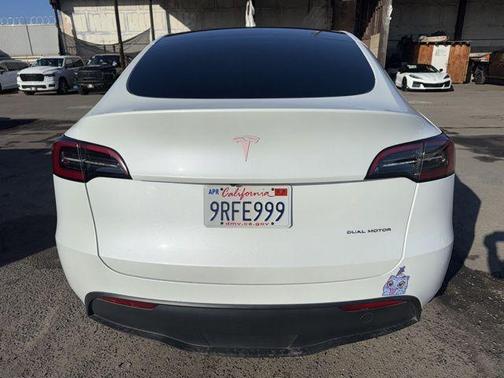 2024 Tesla Model Y Long Range
