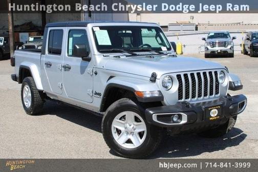 2023 Jeep Gladiator Sport