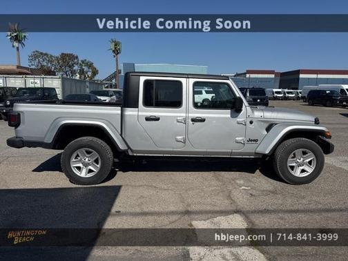 2023 Jeep Gladiator Sport