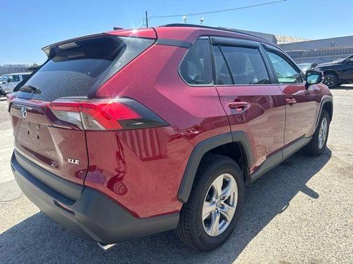 Ruby Flare Pearl 2022 Toyota RAV4 XLE