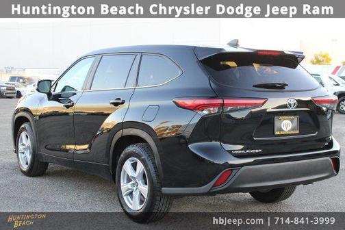 2023 Toyota Highlander LE