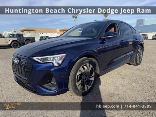 2022 Audi e-tron S line Premium