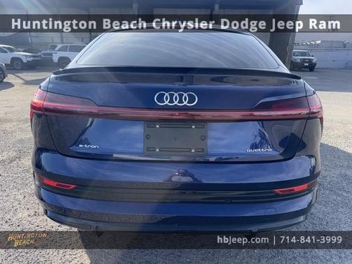 2022 Audi e-tron S line Premium