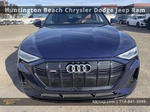 2022 Audi e-tron S line Premium