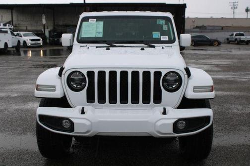 Bright White Clearcoat 2021 Jeep Wrangler Unlimited Sahara Altitude