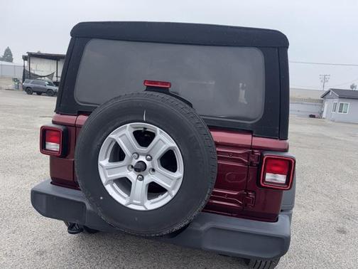 2022 Jeep Wrangler Unlimited Sport